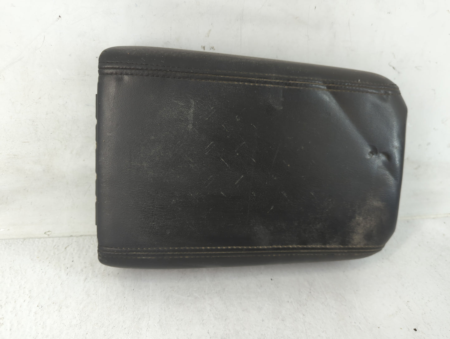 2007-2012 Gmc Acadia Center Console Armrest Cover Lid Fits Fits 2007 2008 2009 2010 2011 2012 OEM Used Auto Parts - Oemuseda