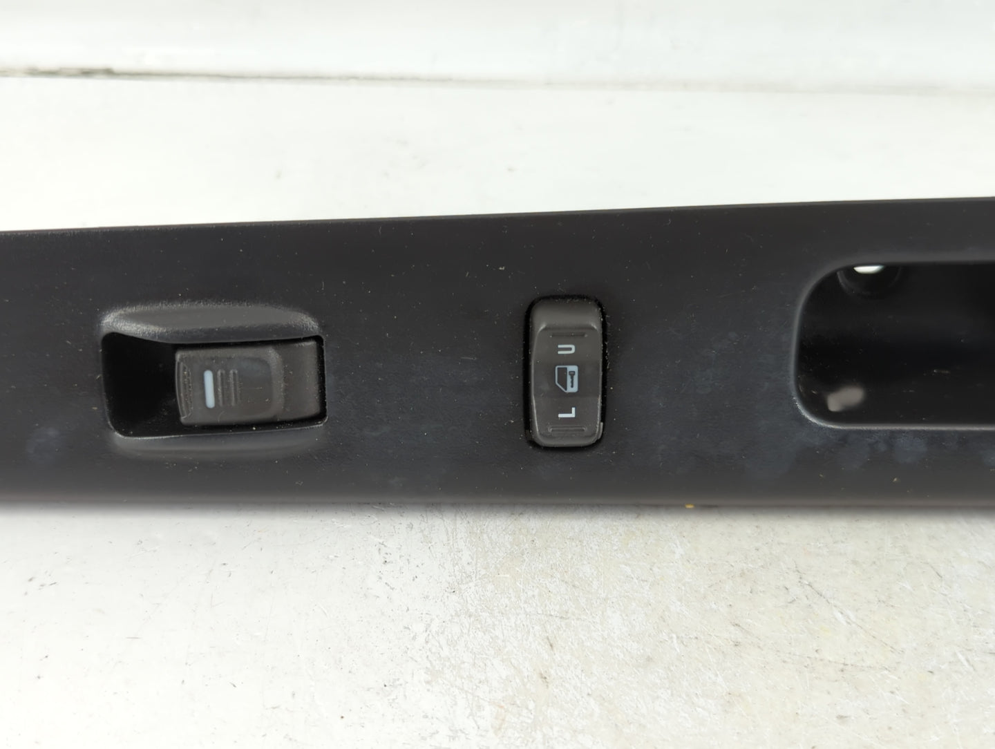 2004-2012 Gmc Canyon Master Power Window Switch Replacement Driver Side Left P/N:517319 Fits OEM Used Auto Parts - Oemusedau