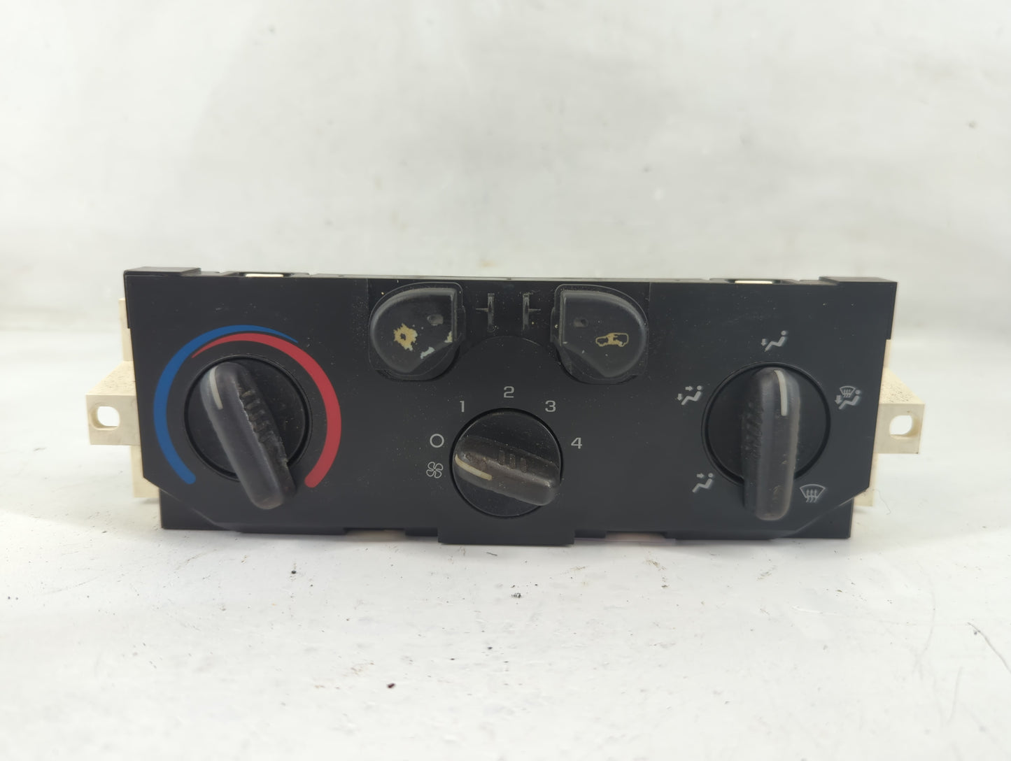 2008 Gmc Canyon Climate Control Module Temperature AC/Heater Replacement P/N:25841856 Fits OEM Used Auto Parts - Oemusedauto