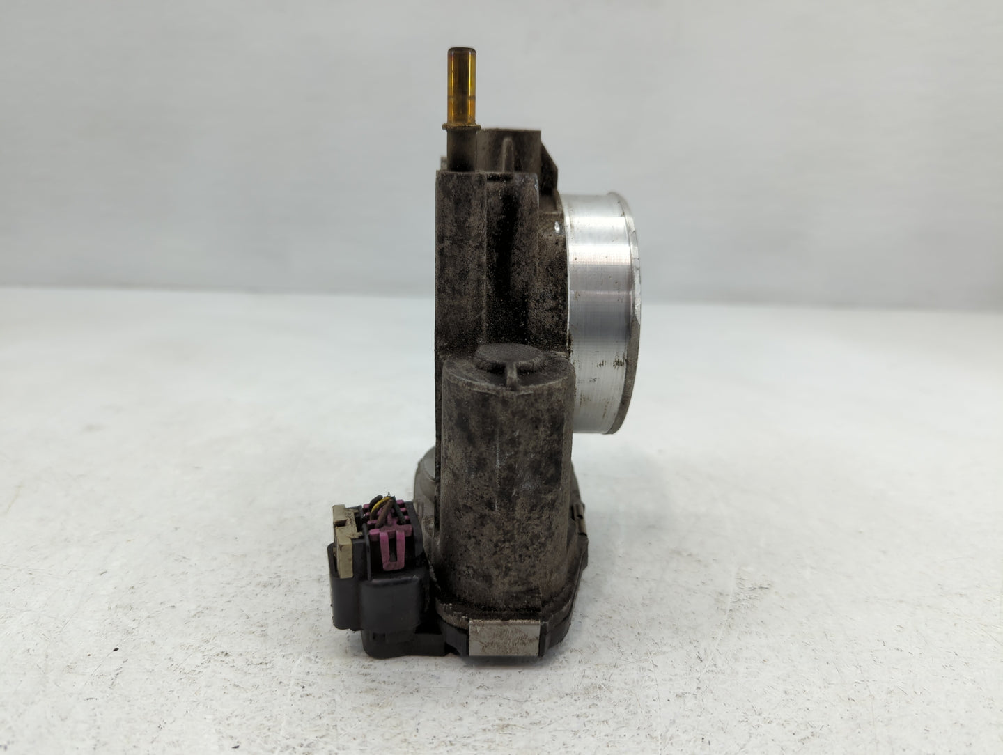 2008-2012 Gmc Canyon Throttle Body Fits Fits 2008 2009 2010 2011 2012 OEM Used Auto Parts - Oemusedautoparts1.com