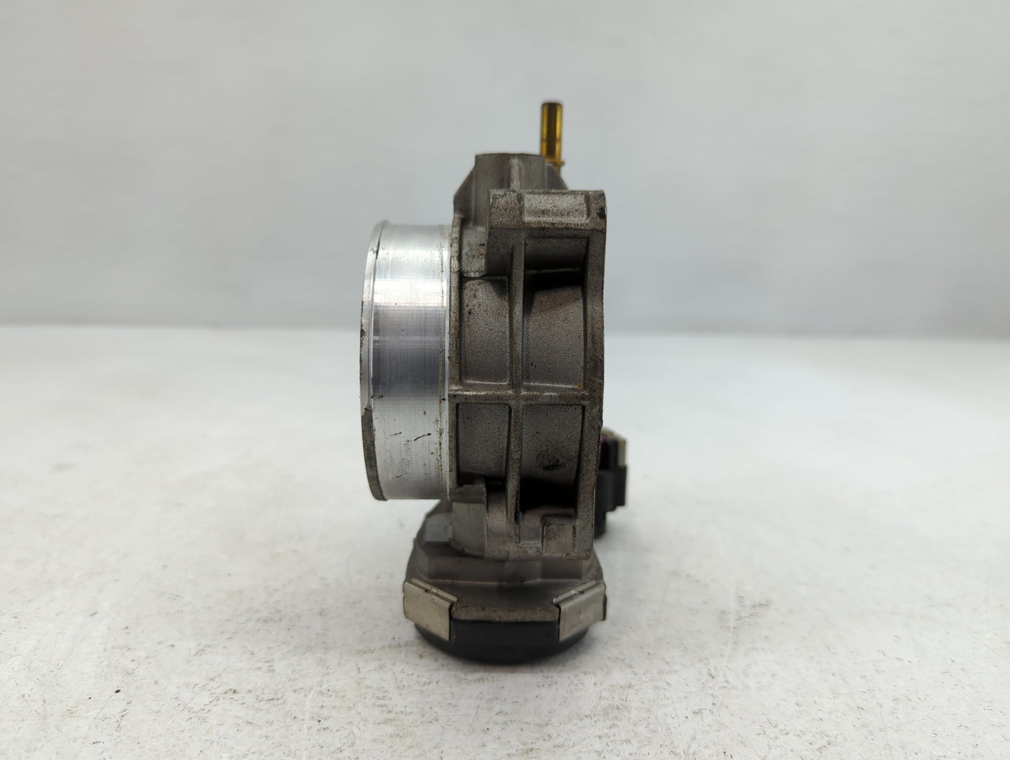 2008-2012 Gmc Canyon Throttle Body Fits Fits 2008 2009 2010 2011 2012 OEM Used Auto Parts - Oemusedautoparts1.com