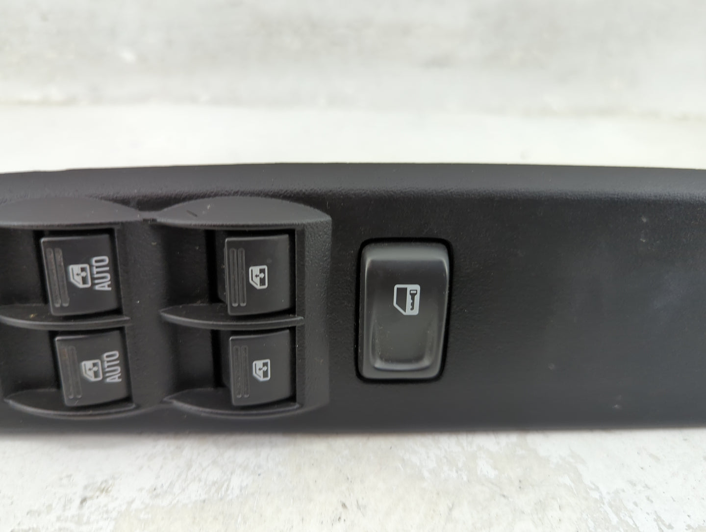 2007-2009 Gmc Envoy PCM Engine Control Computer ECU ECM PCU OEM P/N:25861563 Fits Fits 2005 2006 2007 2008 2009 2010 OEM Use