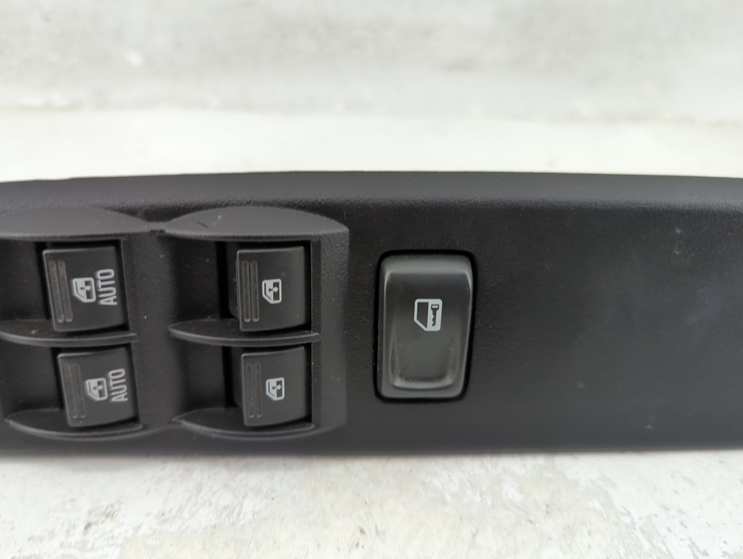 2007-2009 Gmc Envoy PCM Engine Control Computer ECU ECM PCU OEM P/N:25861563 Fits Fits 2005 2006 2007 2008 2009 2010 OEM Use