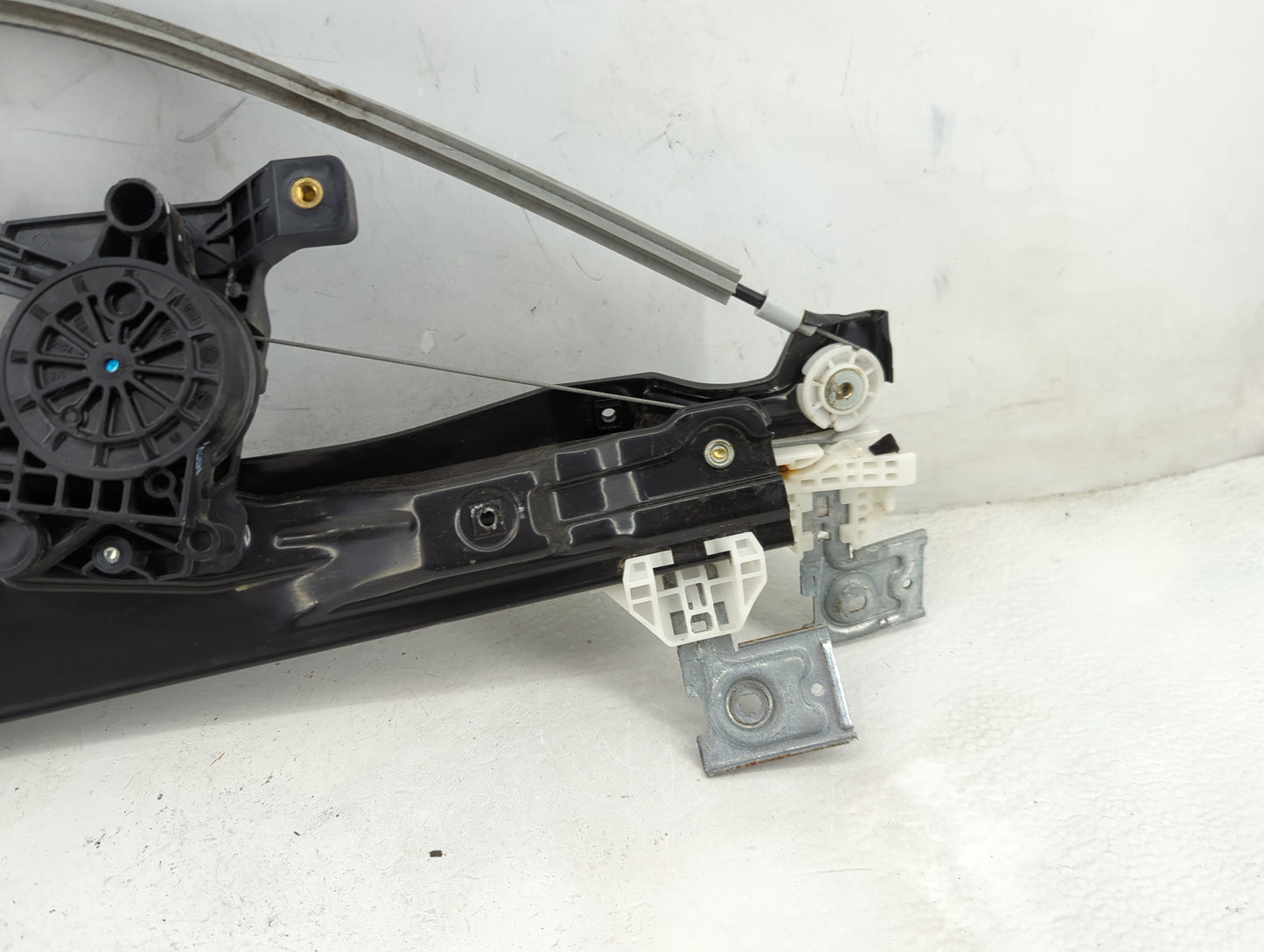 2008 Gmc Envoy Used Window Regulator Right Passenger Rear - Oemusedautoparts1.com