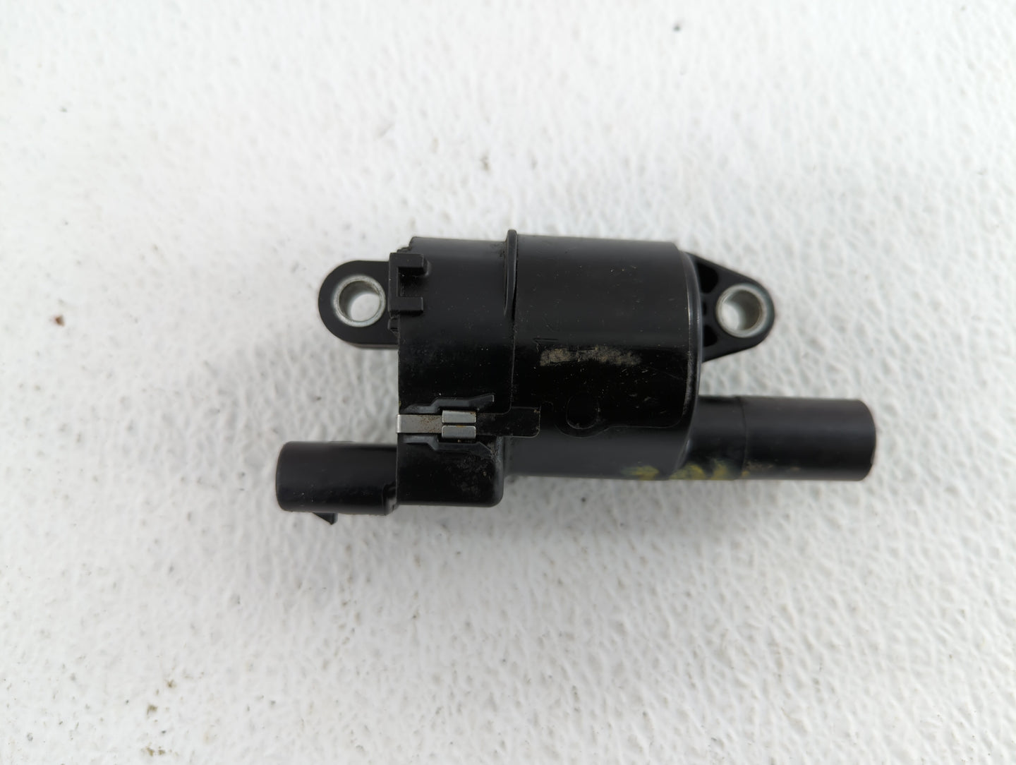 2005-2009 Gmc Envoy Ignition Coil Igniter Pack - Oemusedautoparts1.com
