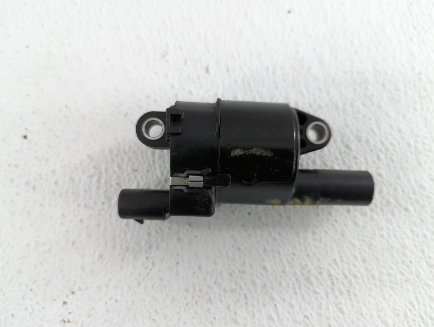 2005-2009 Gmc Envoy Ignition Coil Igniter Pack - Oemusedautoparts1.com