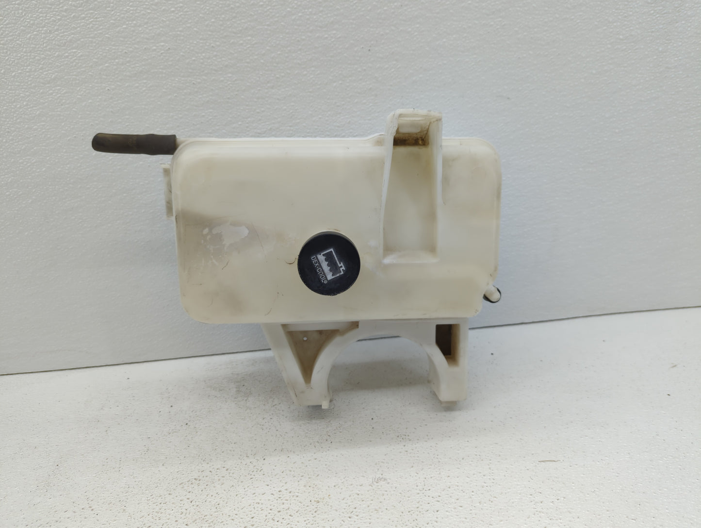 2002-2009 Gmc Envoy Radiator Coolant Overflow Expansion Tank Bottle 400235 - Oemusedautoparts1.com