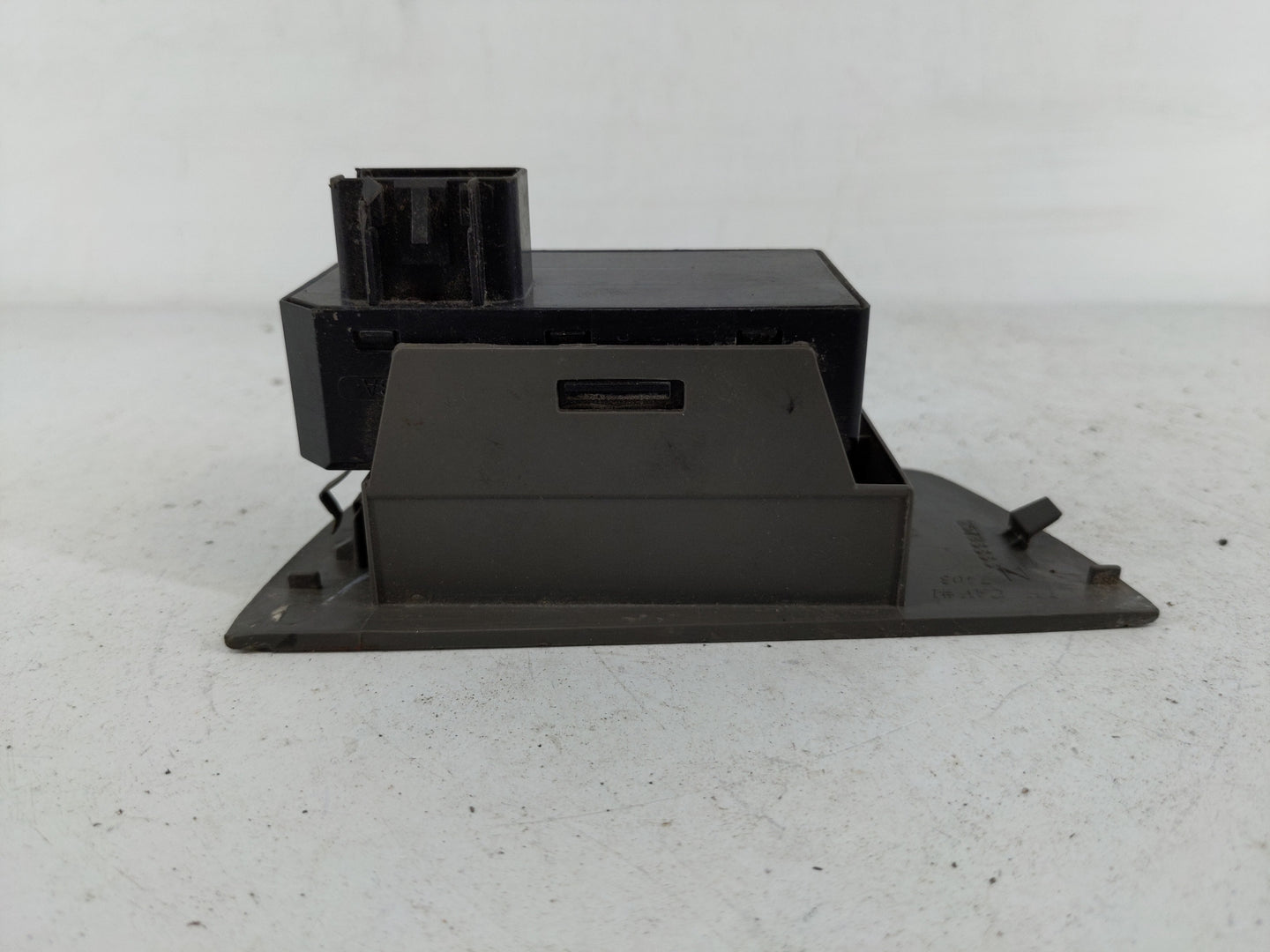 2008-2014 Gmc Savana 1500 Master Power Window Switch Replacement Driver Side Left P/N:25783333 Fits OEM Used Auto Parts - Oe