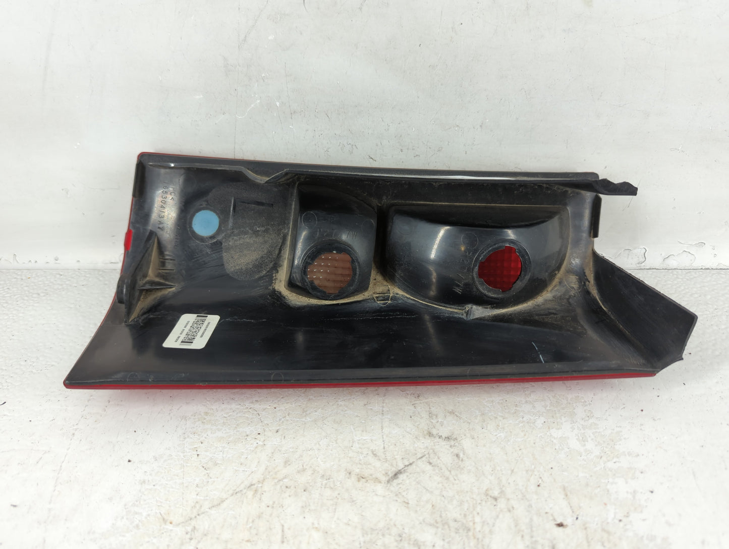 2003-2014 Gmc Savana 1500 Tail Light Assembly Driver Left OEM P/N:25823028 Fits OEM Used Auto Parts - Oemusedautoparts1.com