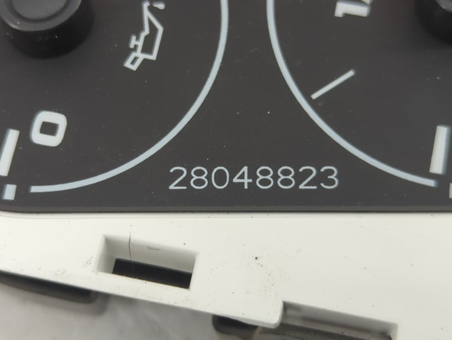 2007-2011 Gmc Sierra 1500 Instrument Cluster Speedometer Gauges P/N:769221-860A 28048823 Fits Fits 2007 2008 2009 2010 2011 