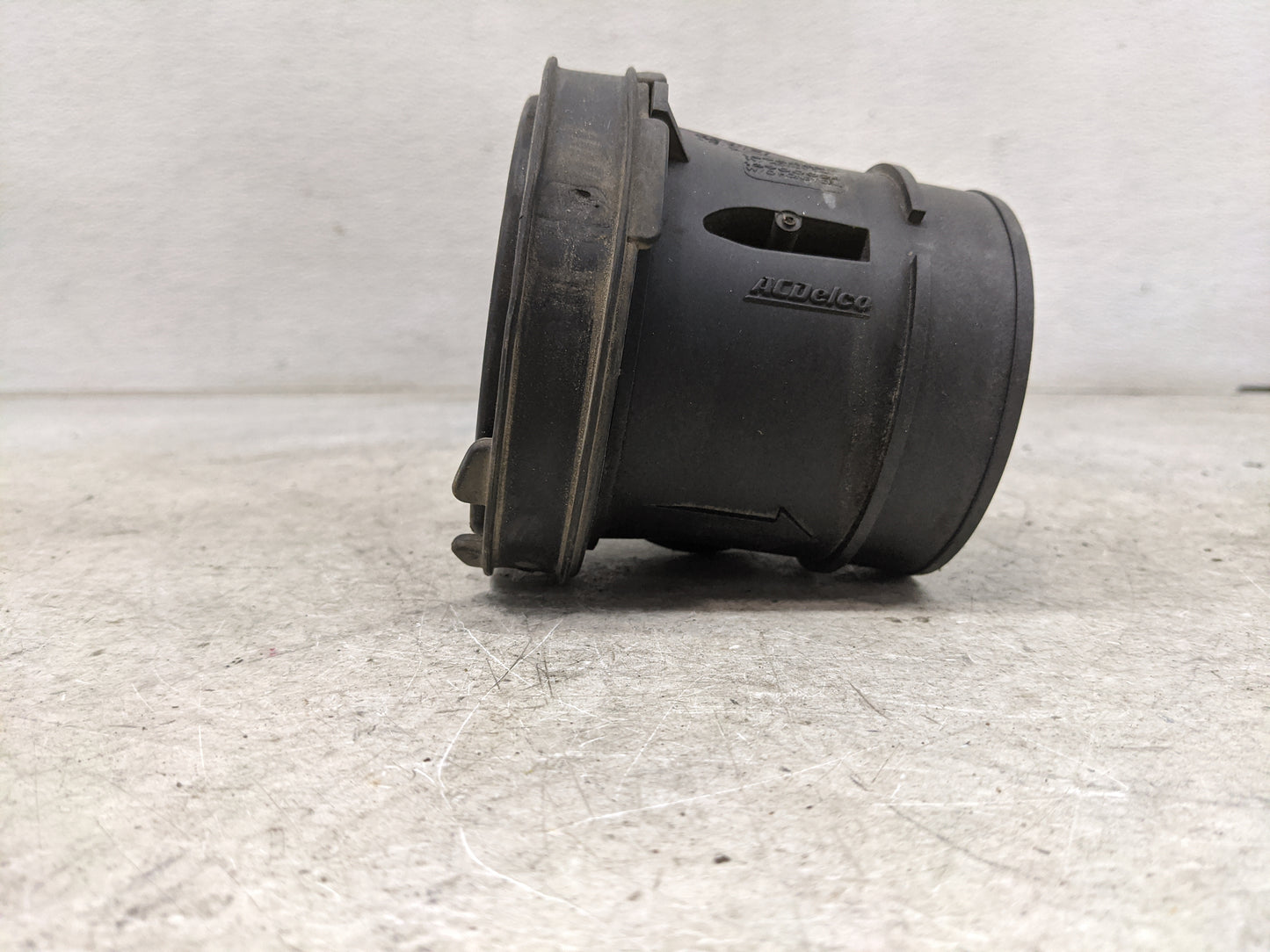 2007-2009 Gmc Sierra 1500 Mass Air Flow Meter Maf 1485584 - Oemusedautoparts1.com