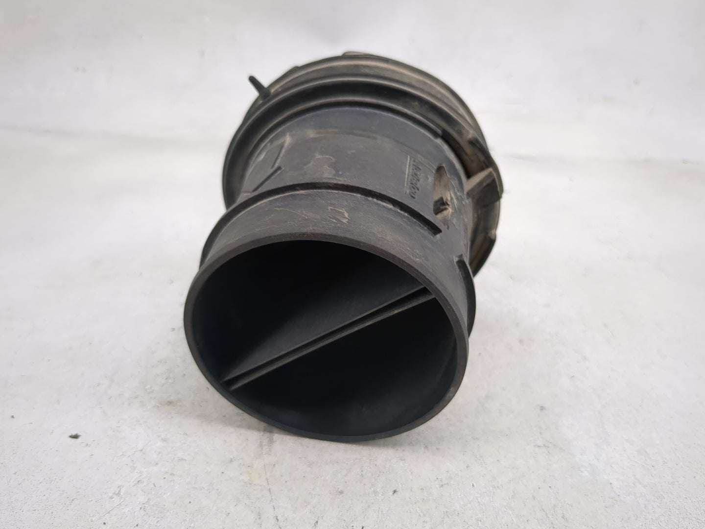 2007-2009 Gmc Sierra 1500 Mass Air Flow Meter Maf 1486604 - Oemusedautoparts1.com