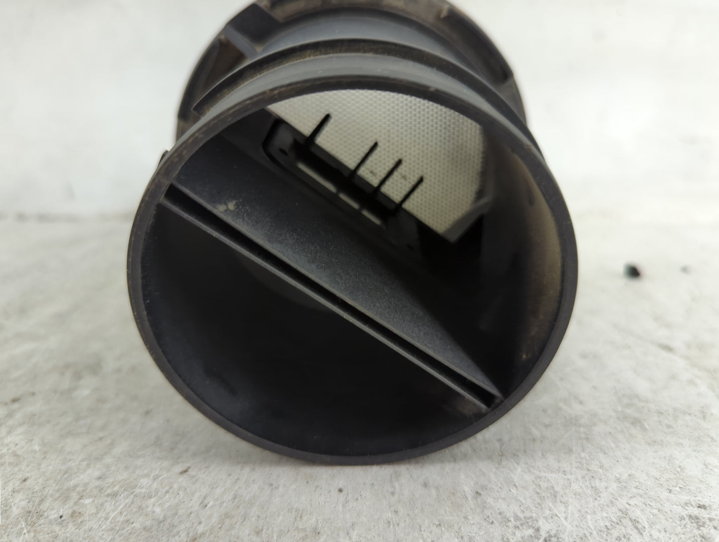 2007-2009 Gmc Sierra 1500 Mass Air Flow Meter Maf 1487626 - Oemusedautoparts1.com