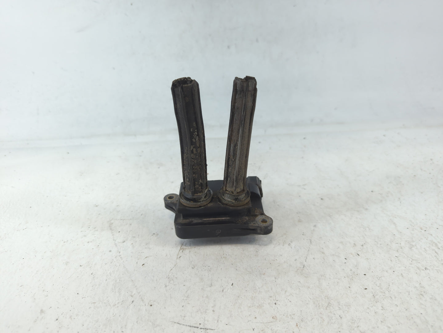 2007-2013 Gmc Sierra 1500 Ignition Coil Igniter Pack - Oemusedautoparts1.com