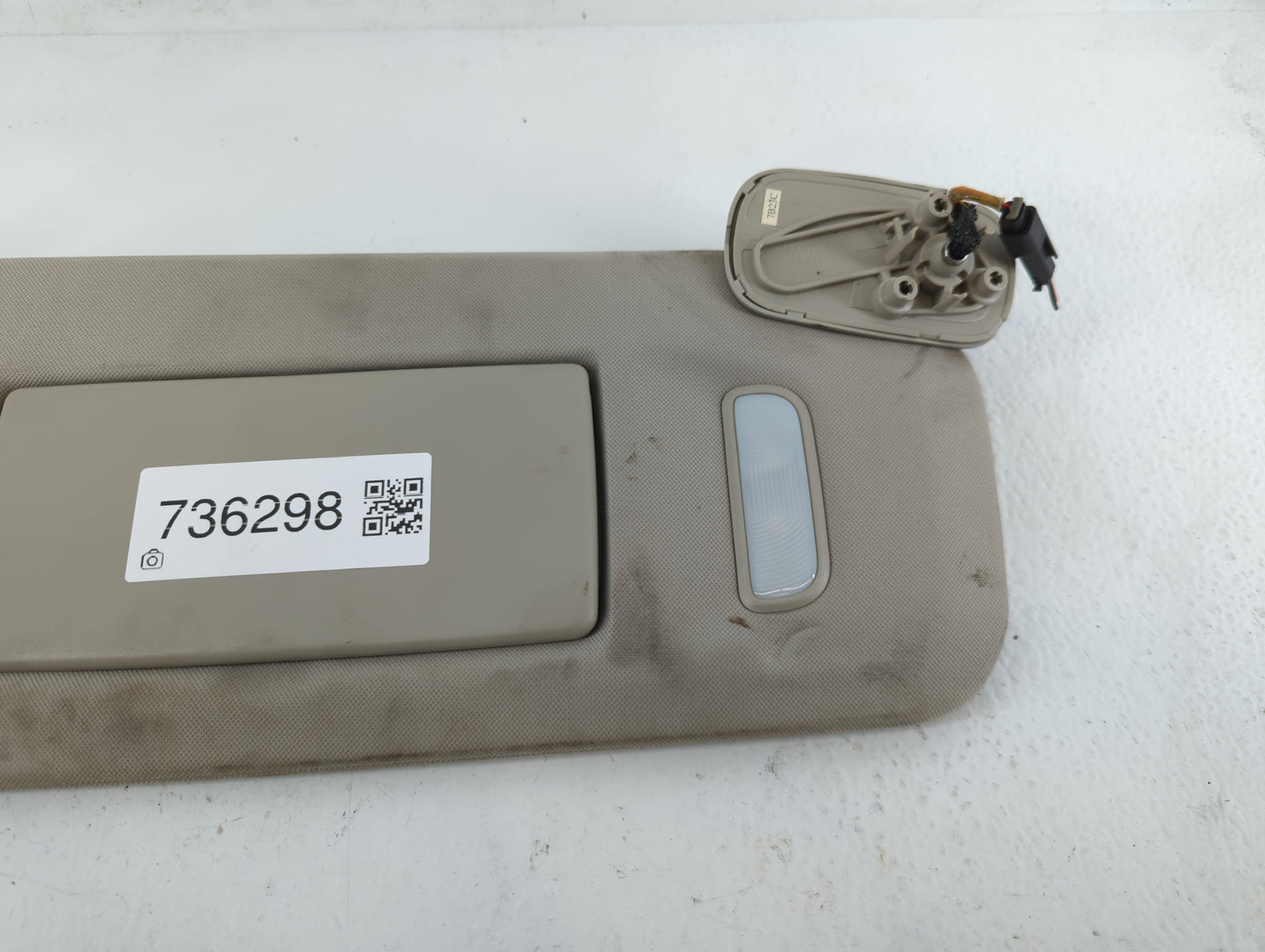2007-2014 Gmc Sierra 2500 Sun Visor Shade Replacement Passenger Right Mirror Fits Fits 2007 2008 2009 2010 2011 2012 2013 20