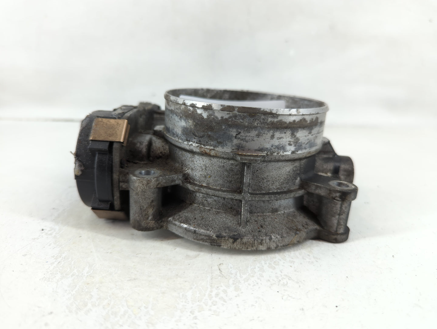 2007-2008 Gmc Yukon Throttle Body P/N:RME57 Fits Fits 2006 2007 2008 2009 OEM Used Auto Parts - Oemusedautoparts1.com