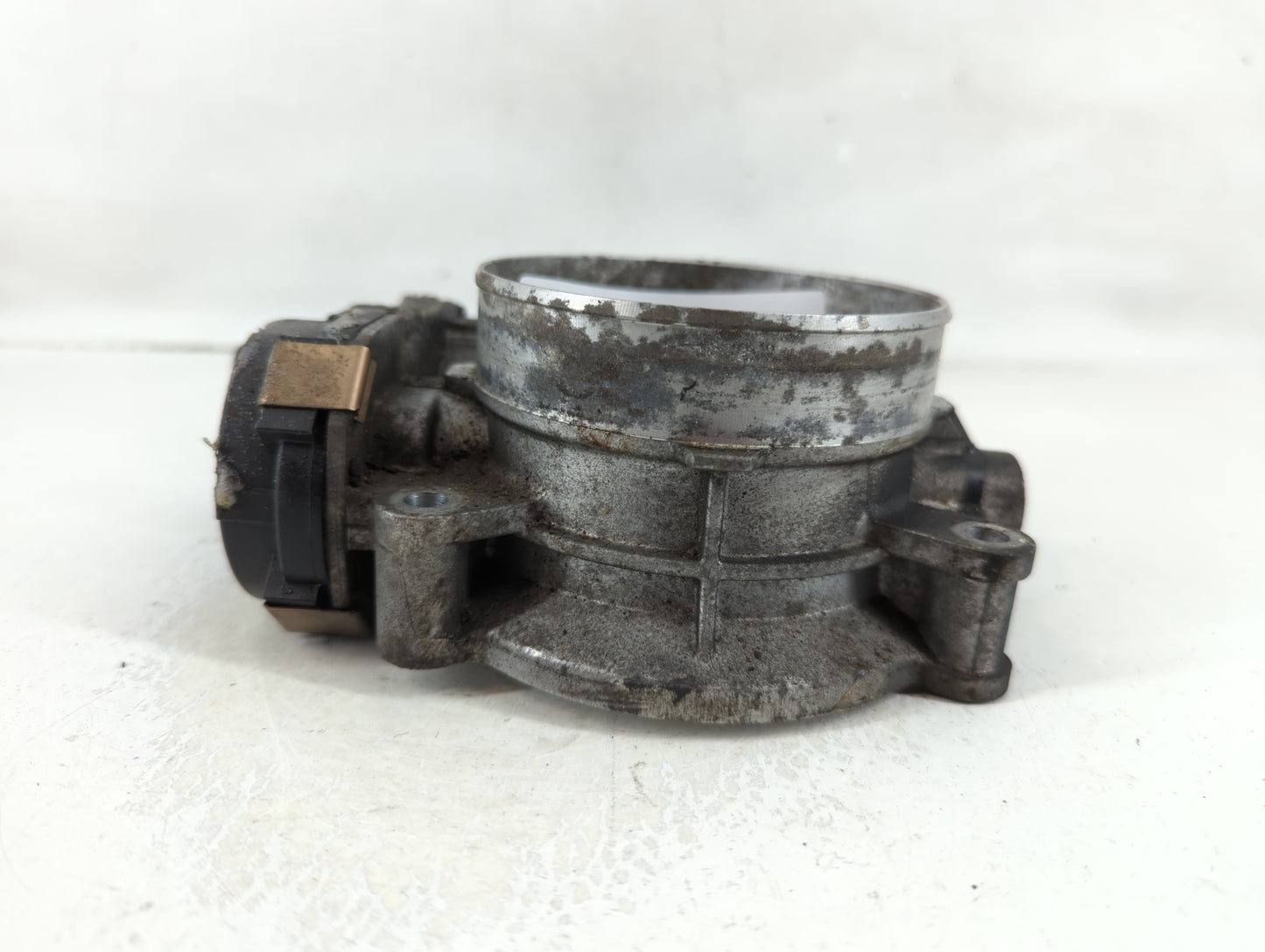 2007-2008 Gmc Yukon Throttle Body P/N:RME57 Fits Fits 2006 2007 2008 2009 OEM Used Auto Parts - Oemusedautoparts1.com