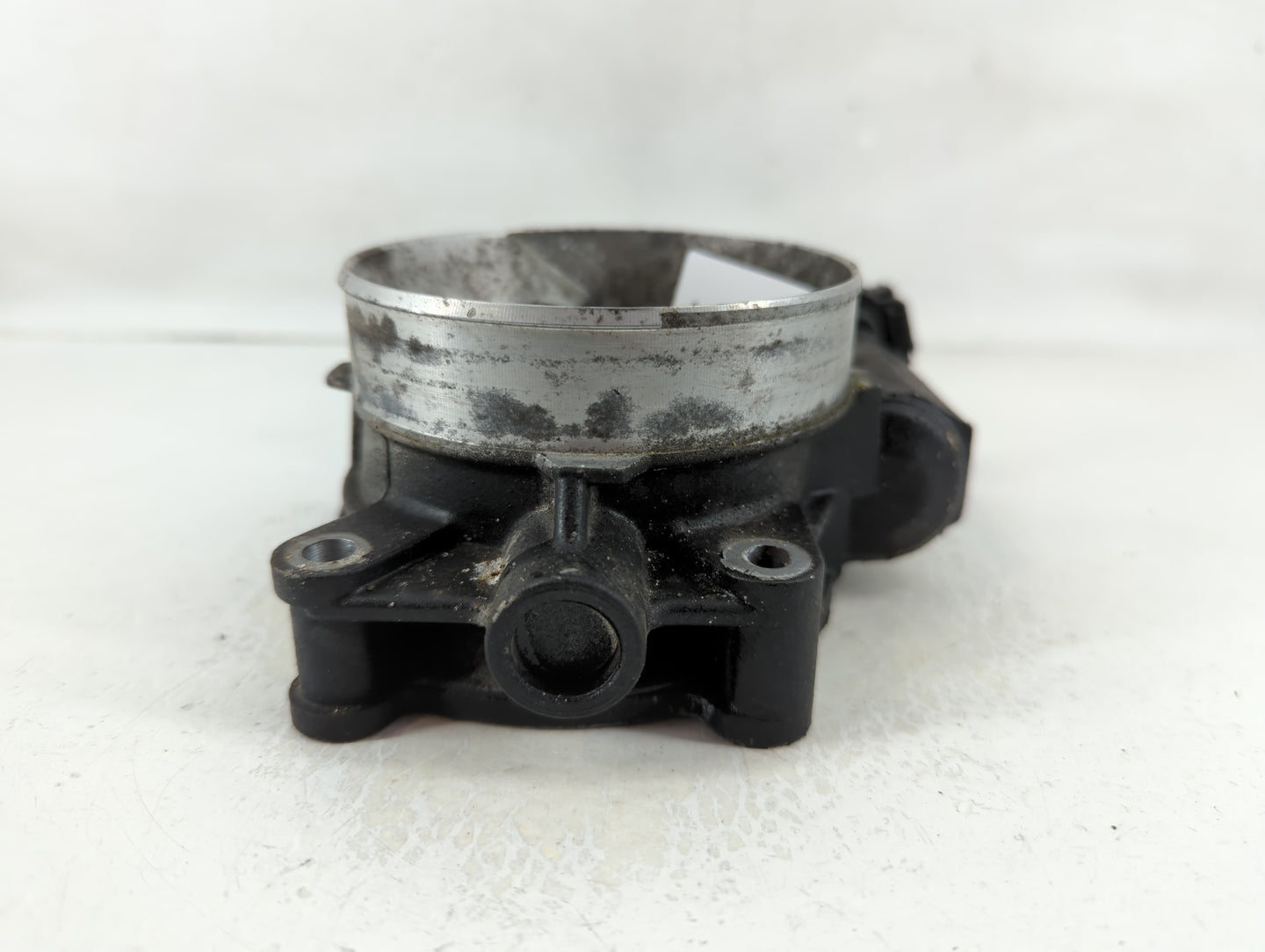 2007-2008 Gmc Yukon Throttle Body P/N:RME57 Fits Fits 2006 2007 2008 2009 OEM Used Auto Parts - Oemusedautoparts1.com