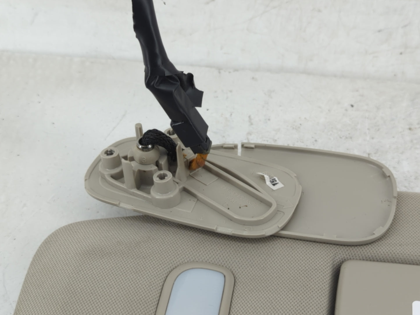 2007-2014 Gmc Yukon Sun Visor Shade Replacement Driver Left Mirror Fits Fits 2007 2008 2009 2010 2011 2012 2013 2014 OEM Use
