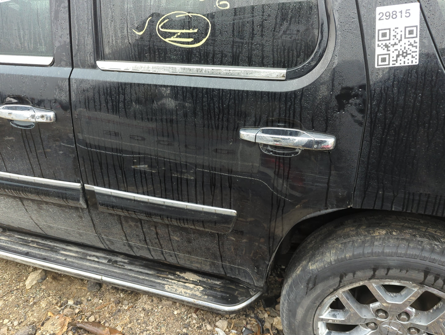 2007-2014 Gmc Yukon Driver Rear Door Oem 1387102 - Oemusedautoparts1.com