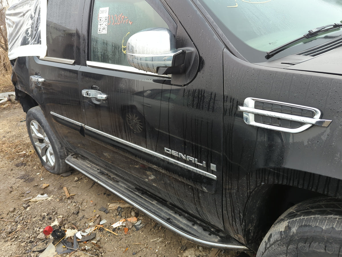 2007-2011 Gmc Yukon Passenger Front Door Oem - Oemusedautoparts1.com