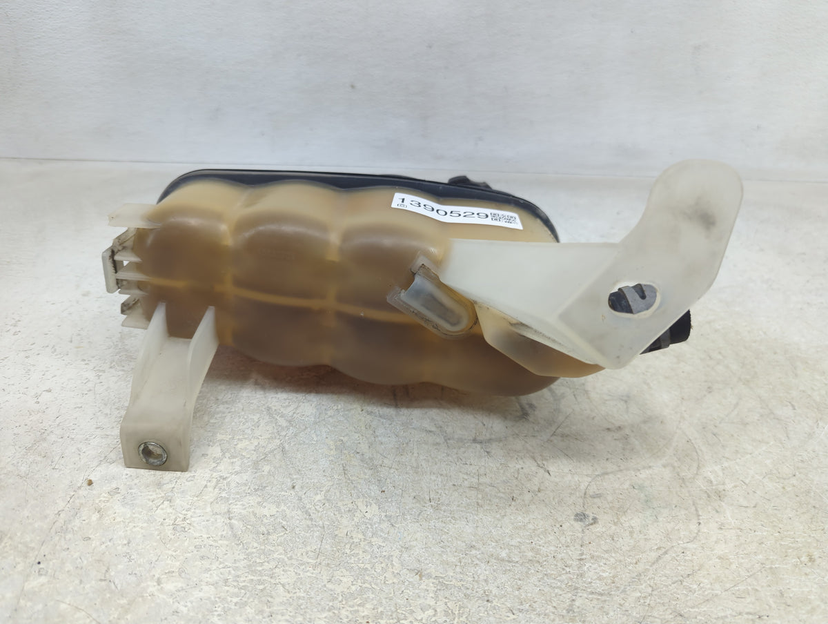 2007-2014 Gmc Yukon Radiator Coolant Overflow Expansion Tank Bottle 1390529 - Oemusedautoparts1.com