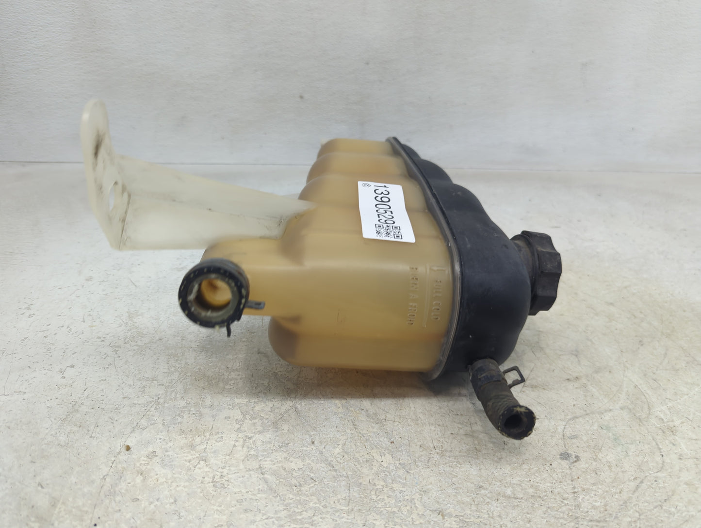 2007-2014 Gmc Yukon Radiator Coolant Overflow Expansion Tank Bottle 1390529 - Oemusedautoparts1.com