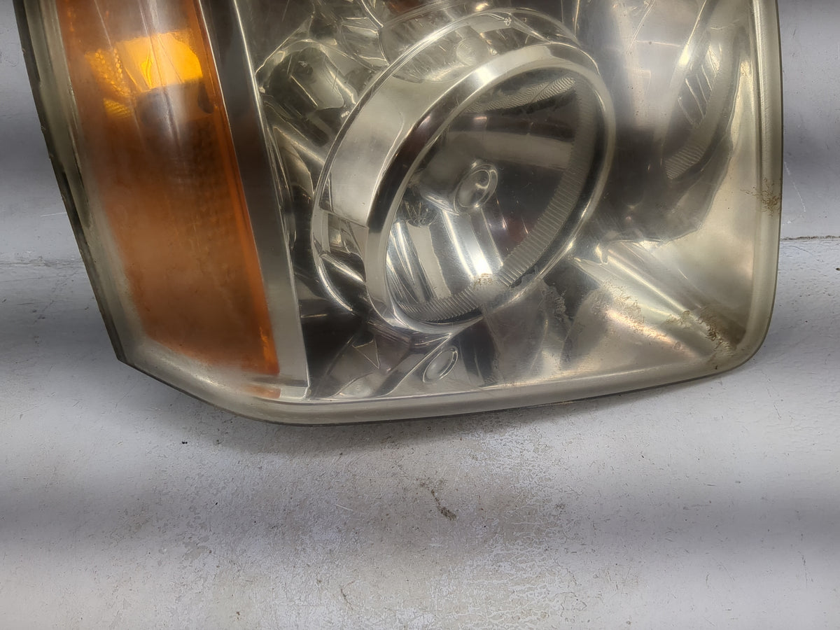 2007-2014 Gmc Yukon Passenger Right Oem Head Light Headlight Lamp Black - Oemusedautoparts1.com