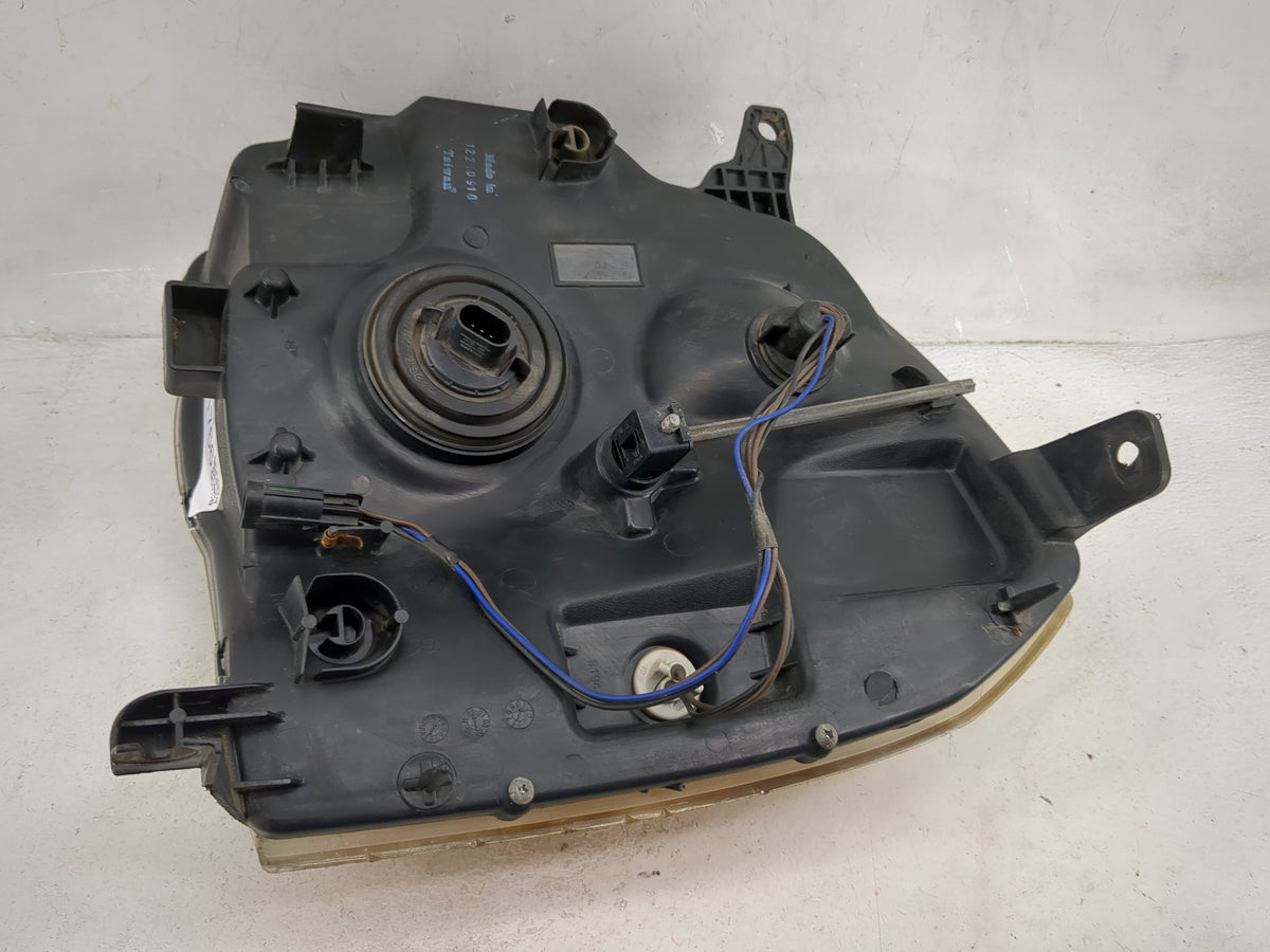 2007-2014 Gmc Yukon Passenger Right Oem Head Light Headlight Lamp Black - Oemusedautoparts1.com