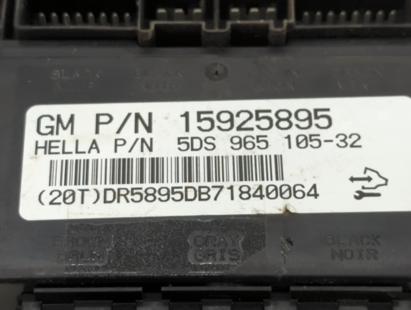 2007-2011 Gmc Yukon Body Control Module Bcm Inner Cabin Fuse Box - Oemusedautoparts1.com