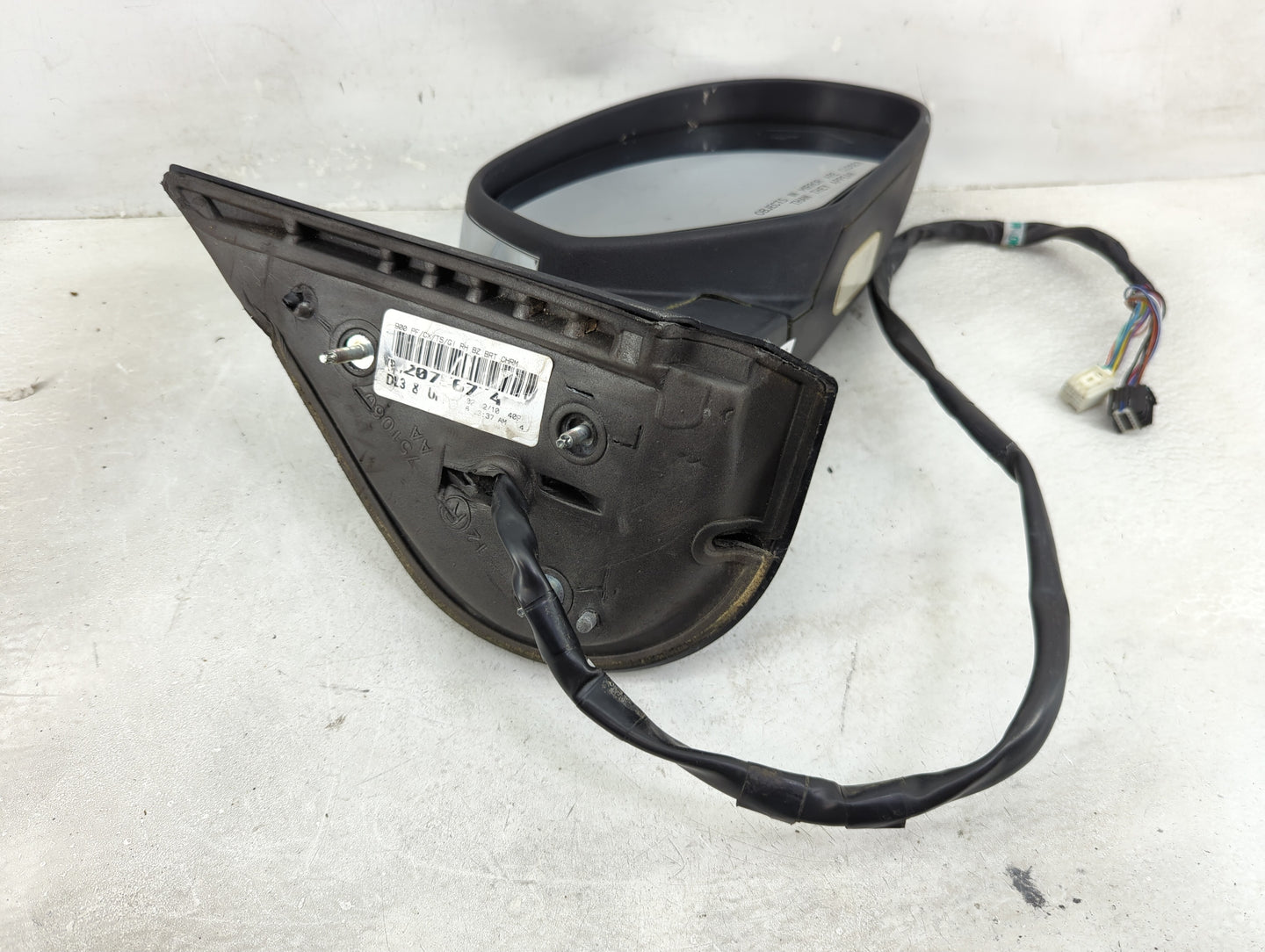 2007-2008 Gmc Yukon Xl Passenger Side View Mirror - Right Door Mirror OEM Used - Oemusedautoparts1.com
