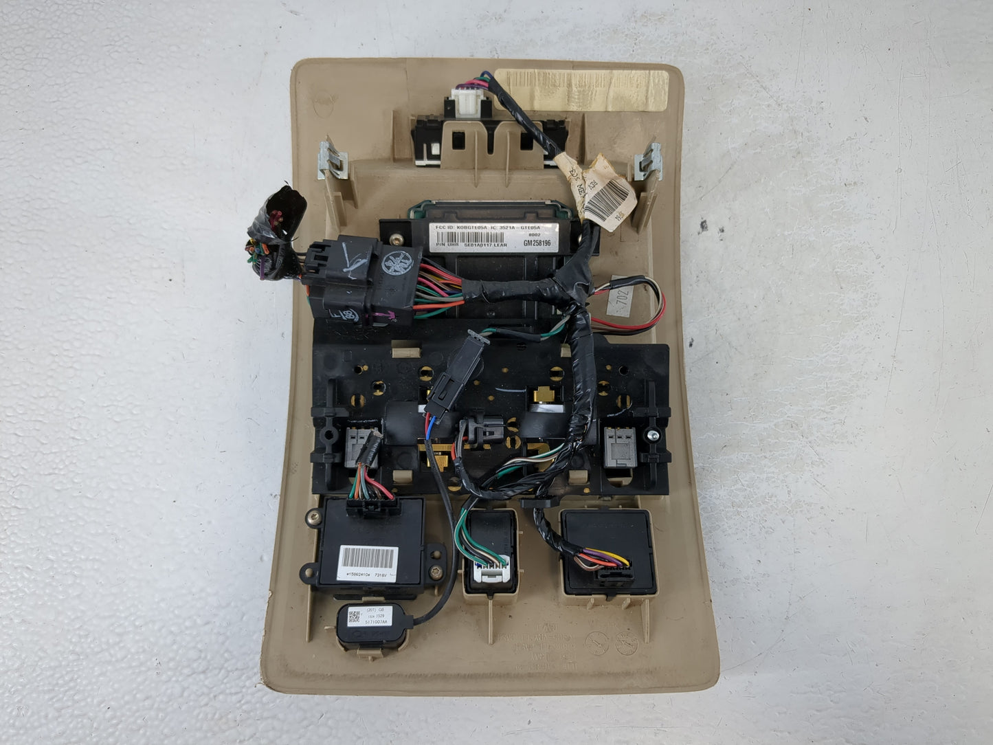 2007-2009 Gmc Yukon Xl 1500 Overhead Roof Console Interior Dome Light - Oemusedautoparts1.com