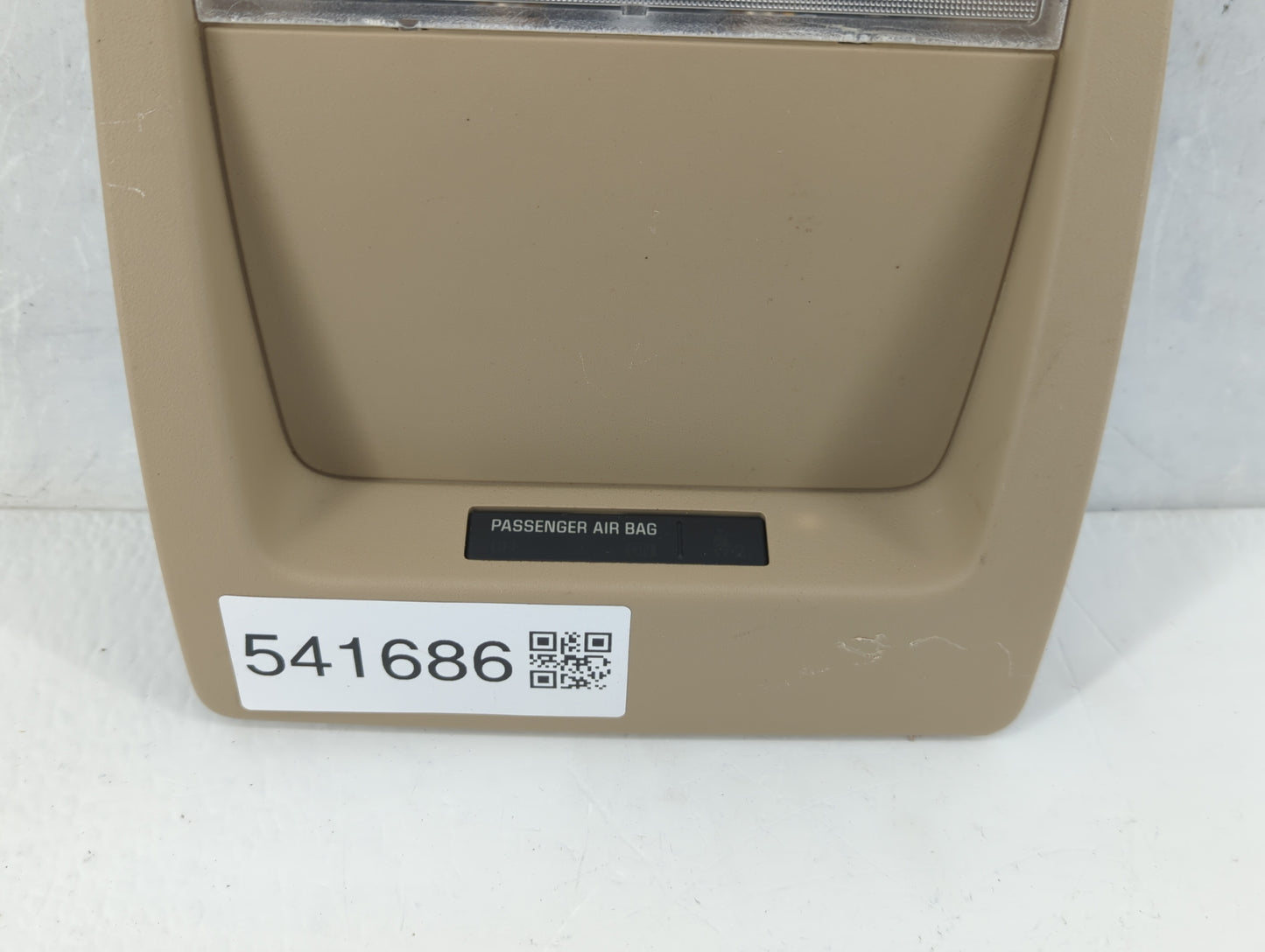 2007-2009 Gmc Yukon Xl 1500 Center Floor Console P/N:16886-LT Fits Fits 2007 2008 2009 2010 2011 2012 2013 OEM Used Auto Par