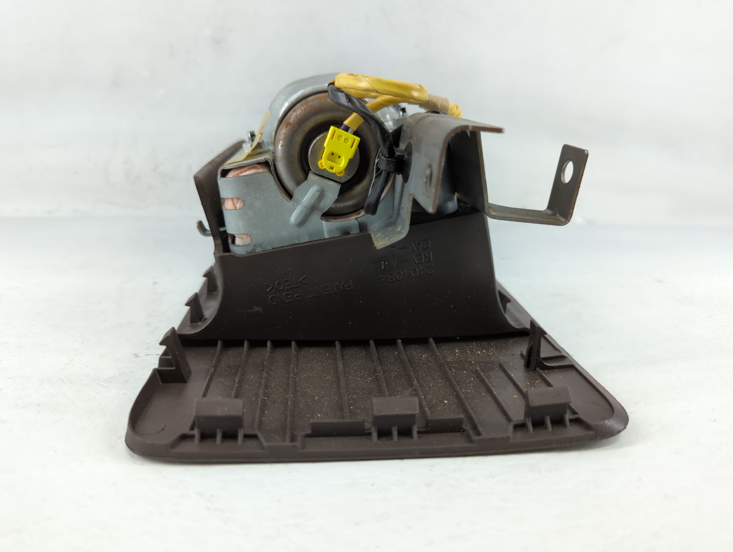 2007-2008 Gmc Yukon Xl 1500 Air Bag Driver Left Steering Wheel Mounted - Oemusedautoparts1.com