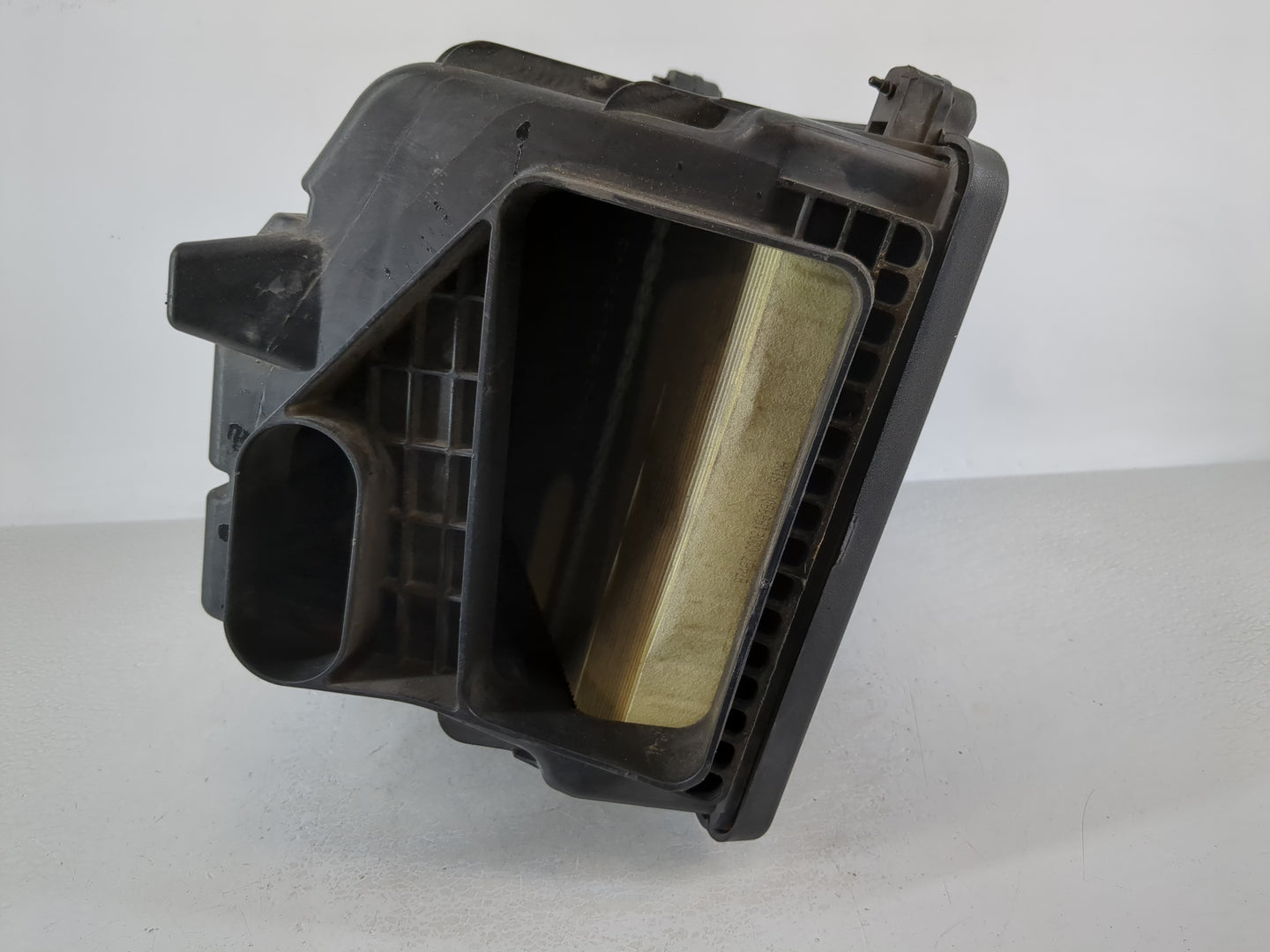 2007-2008 Gmc Yukon Xl 1500 Air Cleaner Intake-duct Hose Tube - Oemusedautoparts1.com