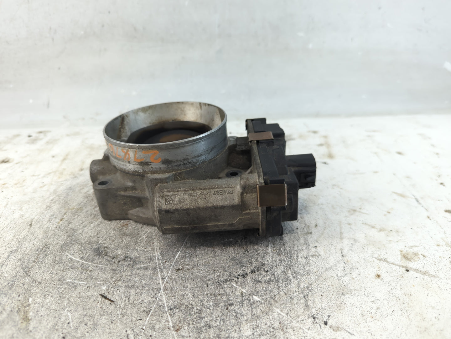2007-2008 Gmc Yukon Xl 1500 Throttle Body P/N:RME87-3A Fits Fits 2006 2007 2008 2009 OEM Used Auto Parts - Oemusedautoparts1
