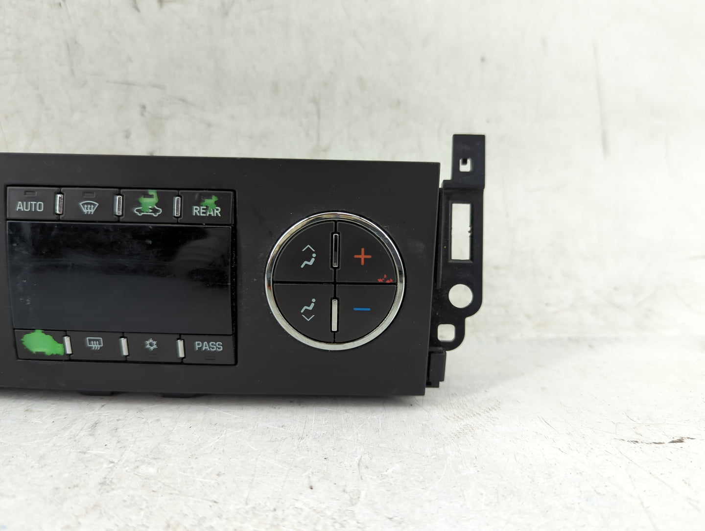 2008 Gmc Yukon Xl 1500 Climate Control Module Temperature AC/Heater Replacement P/N:25928676 Fits OEM Used Auto Parts - Oemu