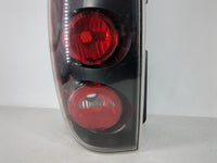 2007-2011 Gmc Yukon Xl 1500 Driver Left Side Deck Lid Mounted Tail Light - Oemusedautoparts1.com