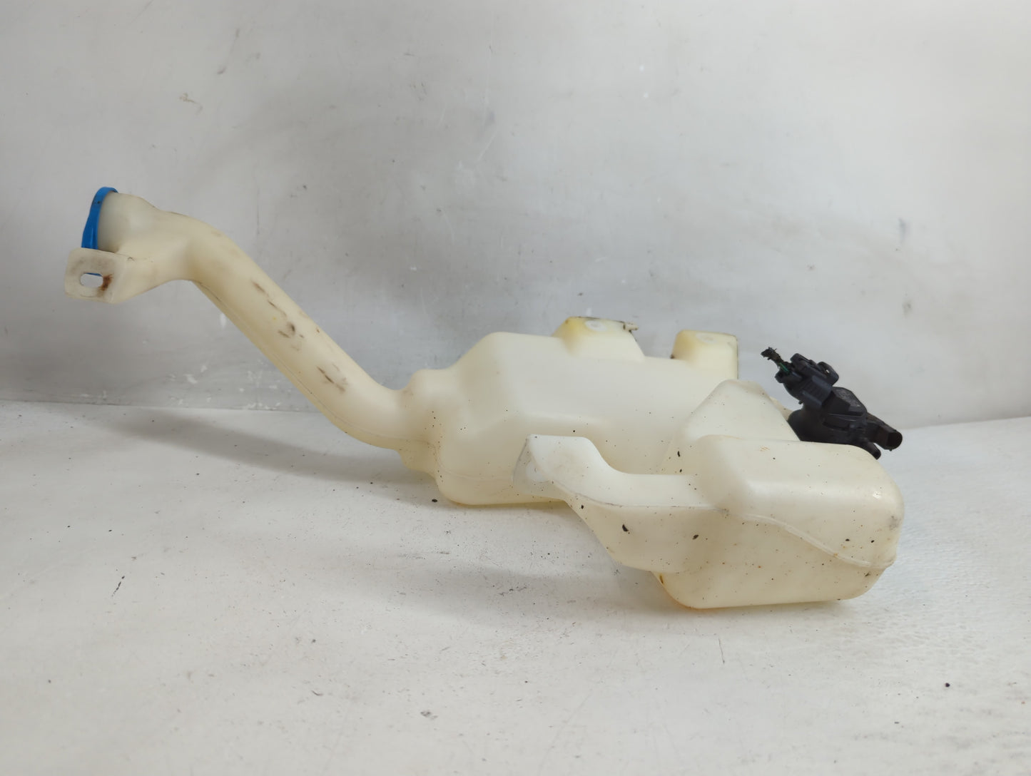 2008-2012 Honda Accord Windshield Washer Fluid Reservoir Bottle Oem - Oemusedautoparts1.com