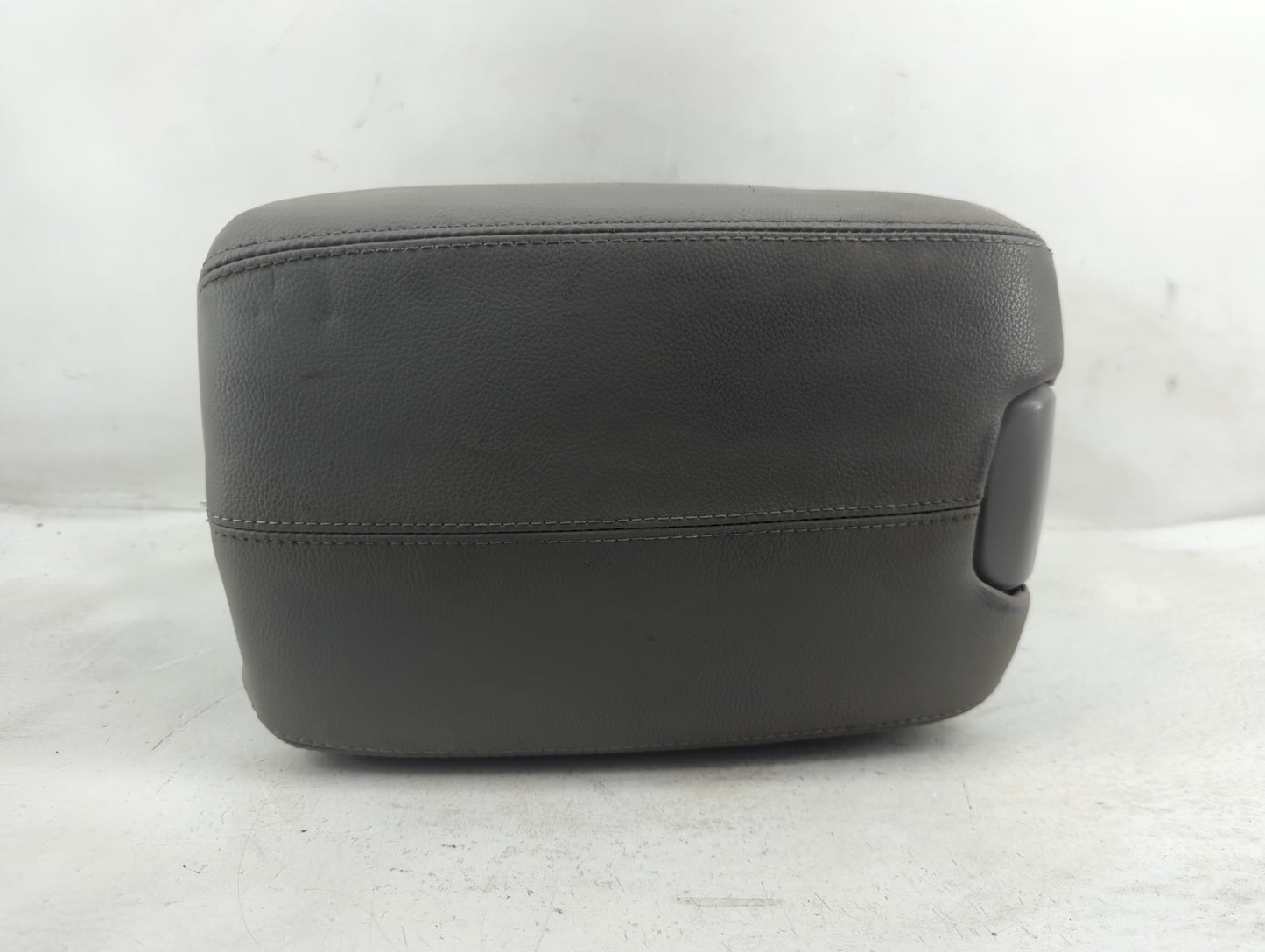 2008 Honda Accord Center Console Armrest Cover Lid P/N:83404-TA0-A0-M1 Fits OEM Used Auto Parts - Oemusedautoparts1.com