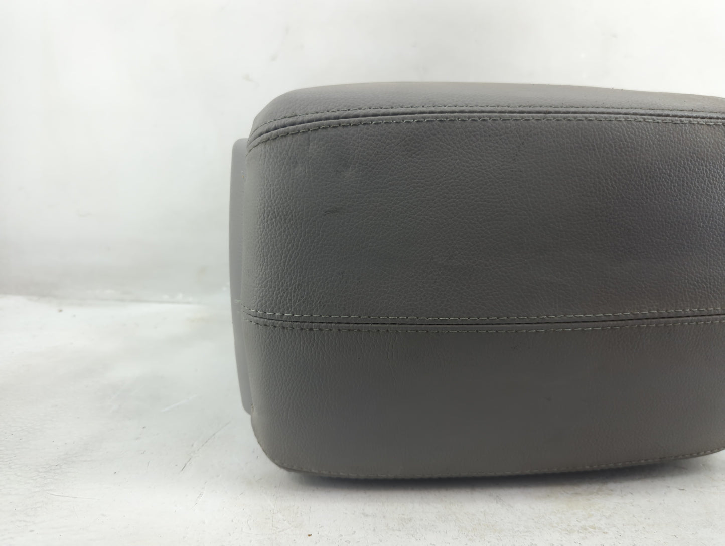 2008 Honda Accord Center Console Armrest Cover Lid P/N:83404-TA0-A0-M1 Fits OEM Used Auto Parts - Oemusedautoparts1.com