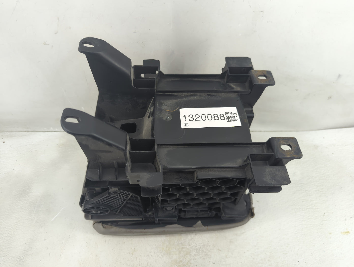 2008 Honda Accord Center Console Armrest Cover Lid P/N:83404-TA0-A0-M1 Fits OEM Used Auto Parts - Oemusedautoparts1.com