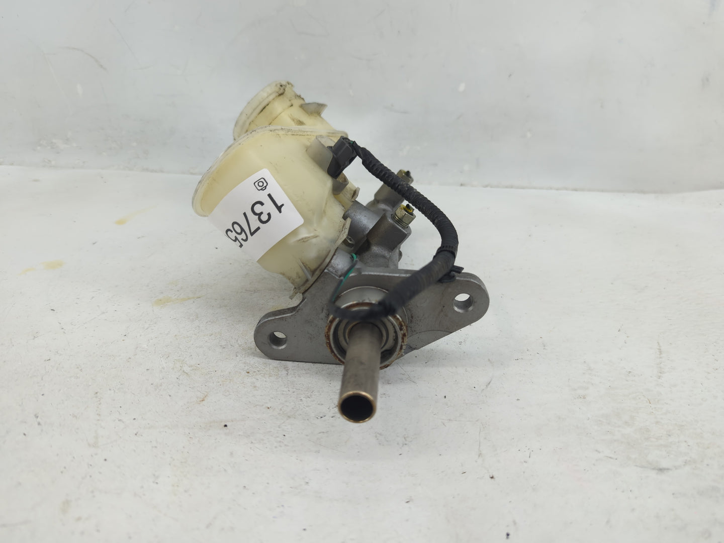 2008-2012 Honda Accord Brake Master Cylinder 1376530 - Oemusedautoparts1.com