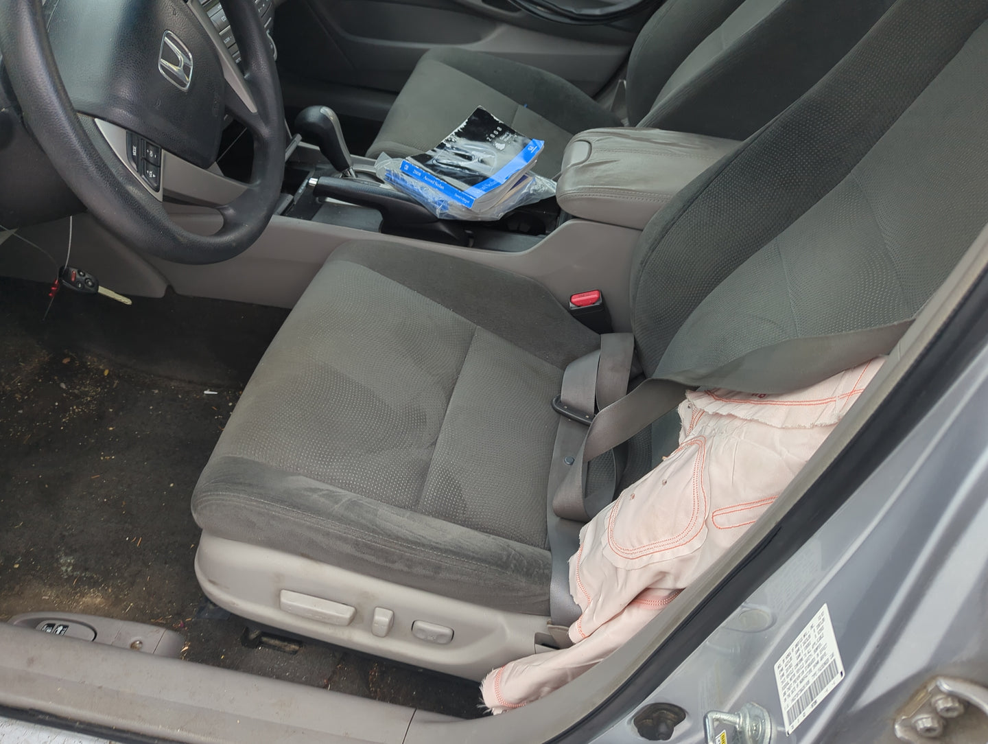 2008-2010 Honda Accord Driver Front Seat Oem 1378558 - Oemusedautoparts1.com