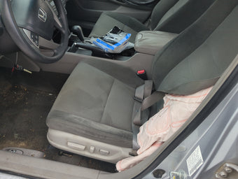 compare product 2008-2010 Honda Accord Driver Front Seat Oem 1378558