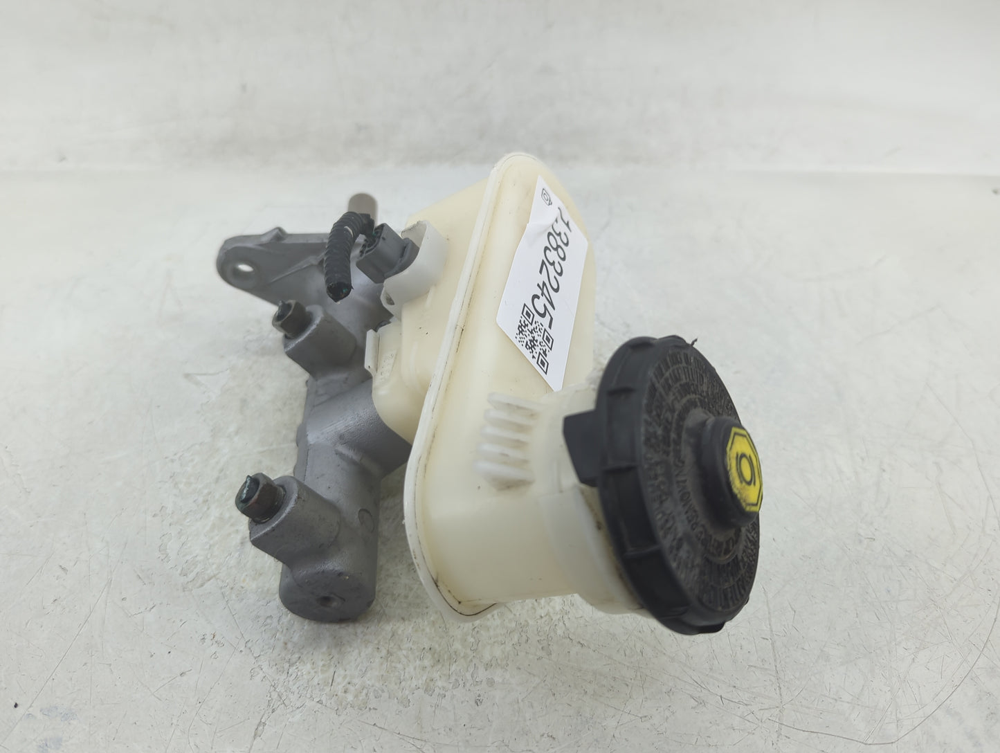 2008-2012 Honda Accord Brake Master Cylinder 1383245 - Oemusedautoparts1.com