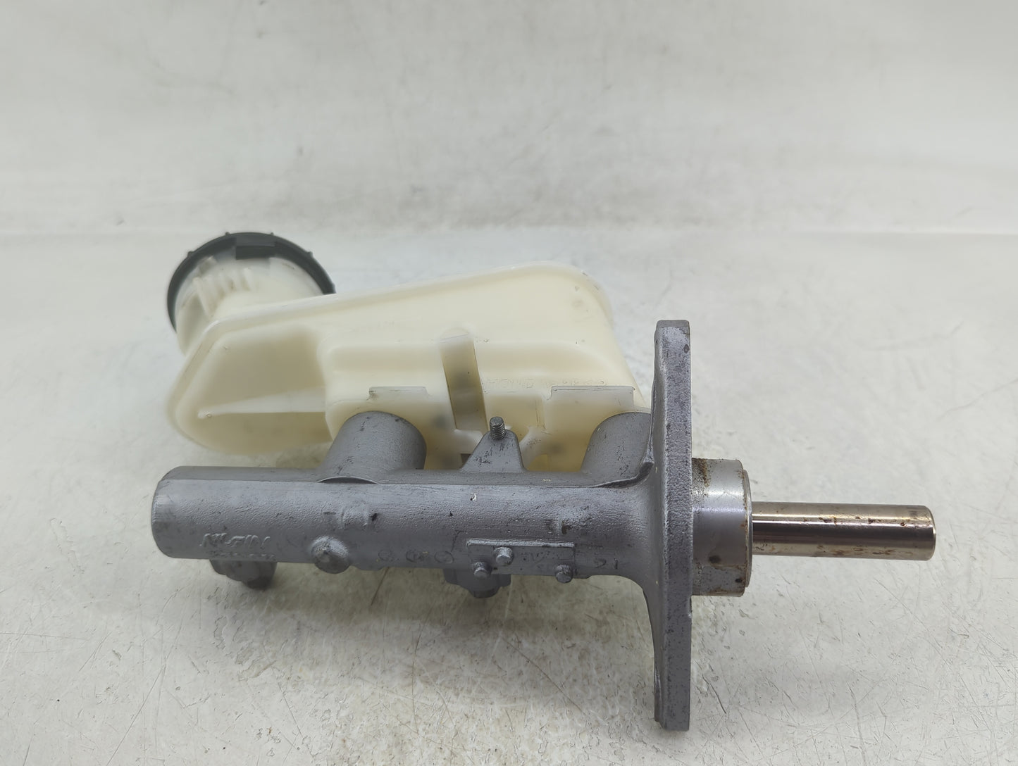 2008-2012 Honda Accord Brake Master Cylinder 1383245 - Oemusedautoparts1.com