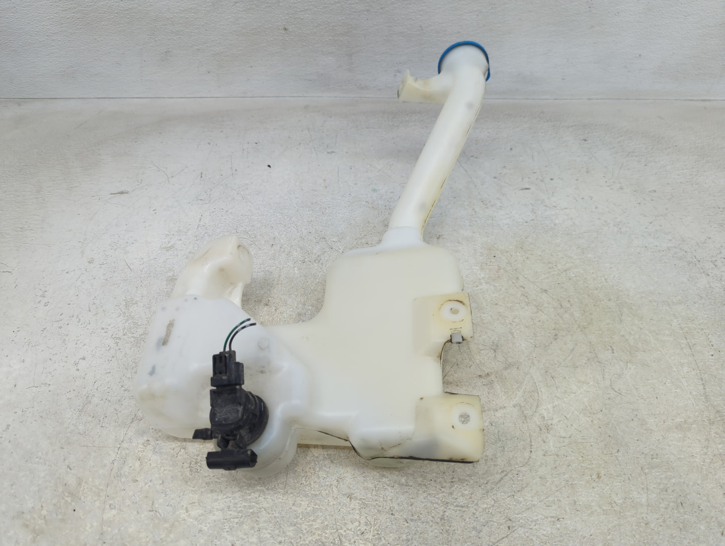 2008-2012 Honda Accord Windshield Washer Fluid Reservoir Bottle Oem - Oemusedautoparts1.com