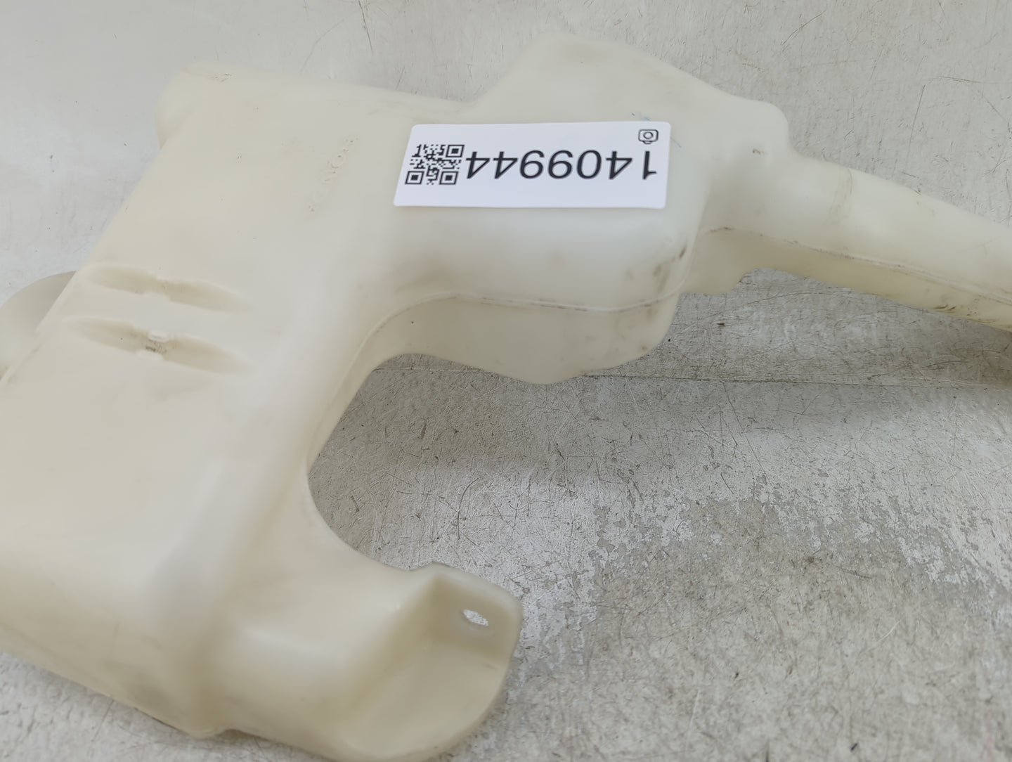 2008-2012 Honda Accord Windshield Washer Fluid Reservoir Bottle Oem - Oemusedautoparts1.com