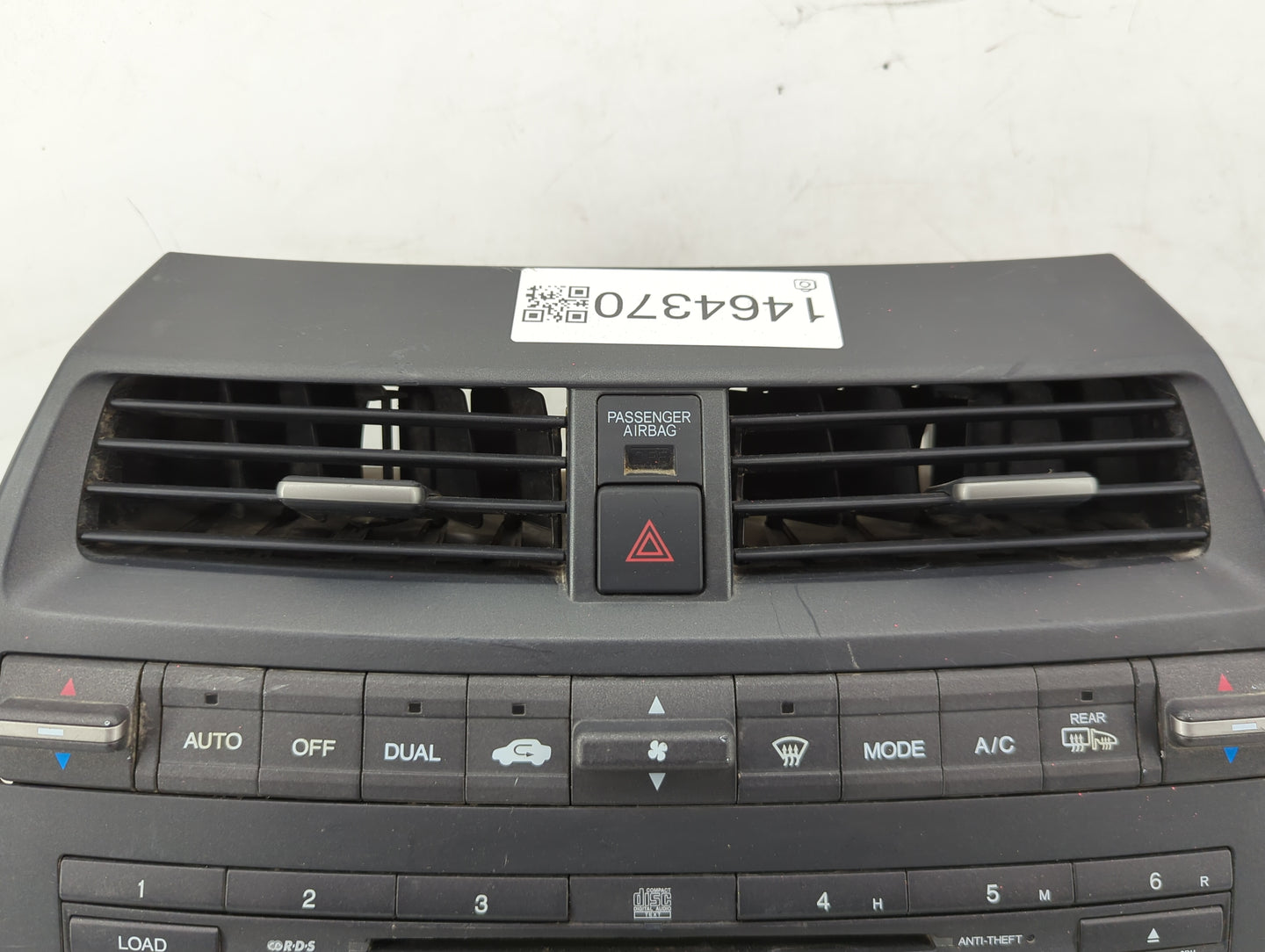 2008-2011 Honda Accord Radio AM FM Cd Player Receiver Replacement P/N:DEX-3117 Fits Fits 2008 2009 2010 2011 OEM Used Auto P